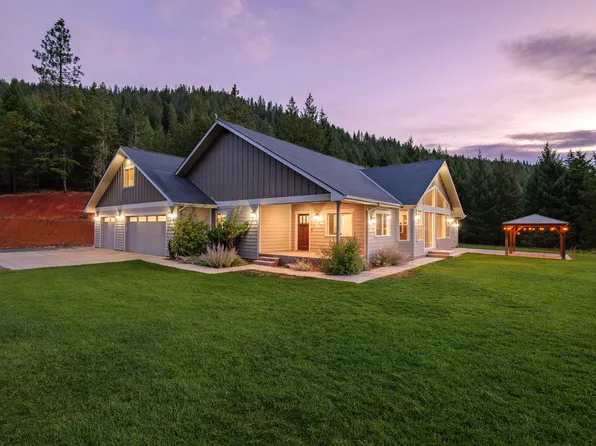 112 Carmel Dr, Rogue River, OR 97537