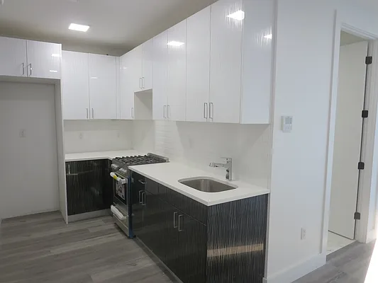 Rented by Eliaman Group, LLC | media 2