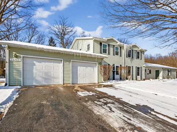 10206 Cricklewood Ct, Portage, MI 49024