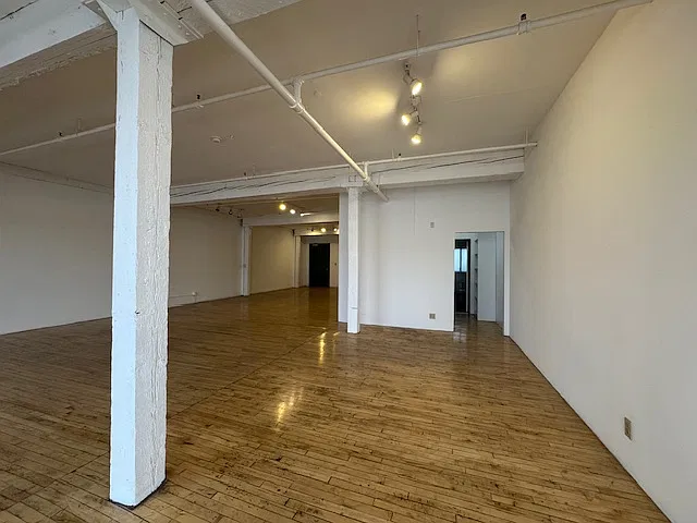 1250 Long Beach — Photo 36