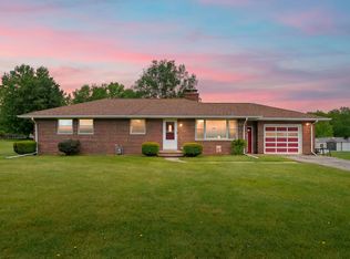 407 E Van Buren St, Gobles, MI 49055