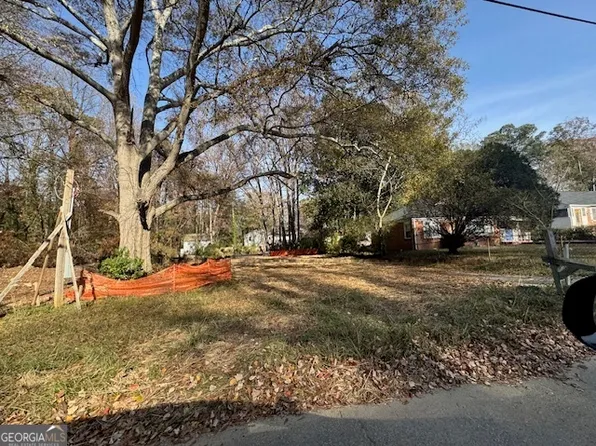 1867 Oakmont Dr NW, Atlanta, GA 30314