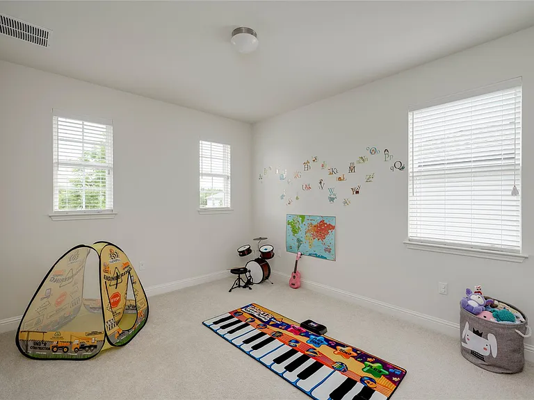 7107 Calpe Dr — Photo 14