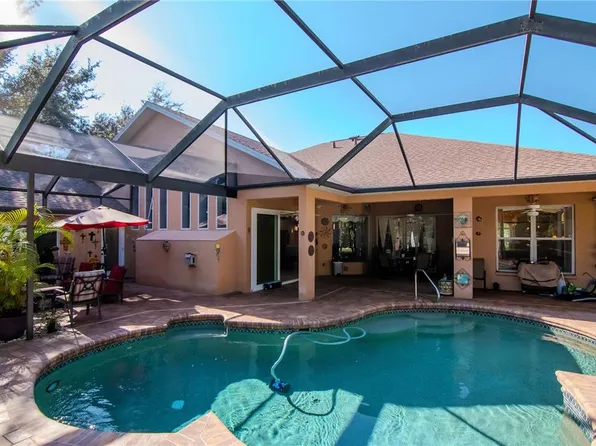 5132 Whispering Leaf Trl, Valrico, FL 33596