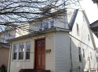 15848 75th Rd, Fresh Meadows, NY 11366