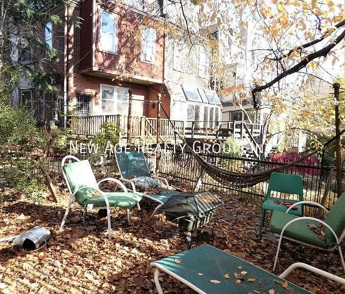 509 S 44th St #1 — Photo 10