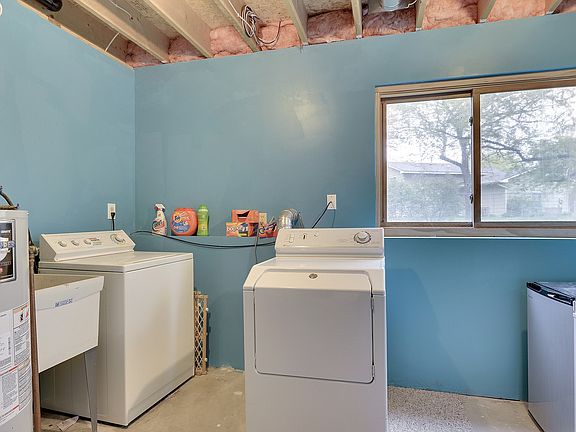 5th image of 921 Northdale Blvd NW