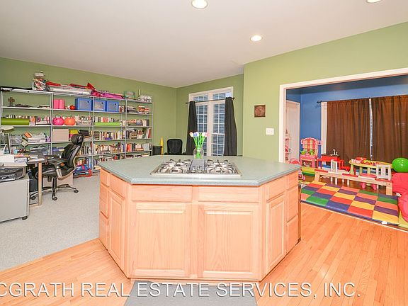 5th image of 4253 Upper Park Dr
