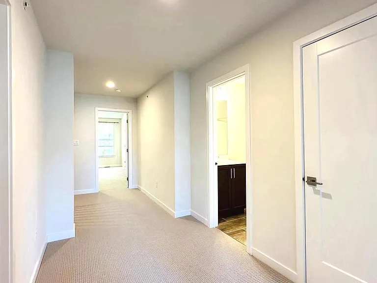 229 Wynstone Ct — Photo 17