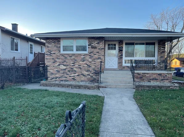 14100 S Hoxie Ave, Burnham, IL 60633