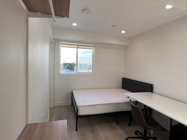 1224 W 37th Pl — Photo 87