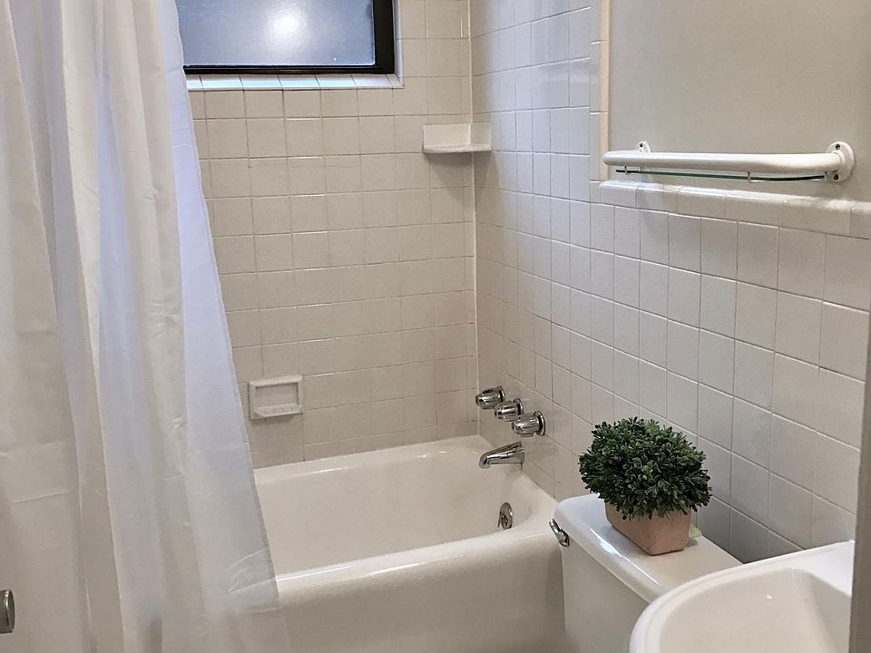2nd image of 1320 Arkansas Ave APT 11
