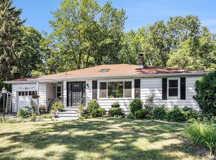 208 S Barker St, New Buffalo, MI