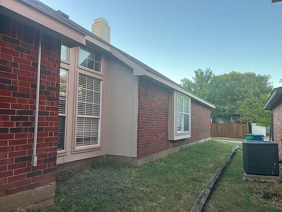 3rd image of 4408 San Mateo Ln