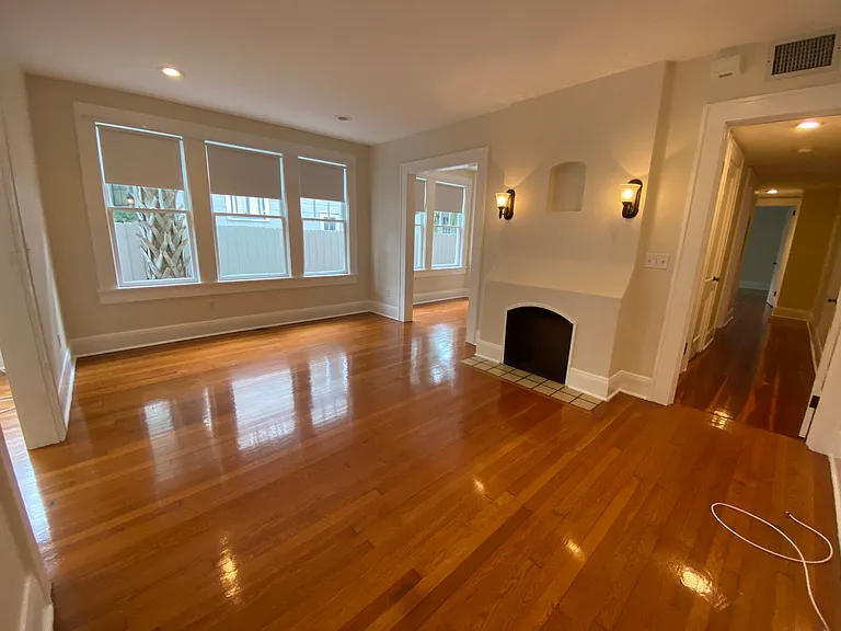 823 S Oregon Ave #1 — Photo 2