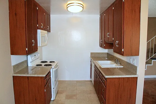 Building Photo - 720 S Elvira Ave #X