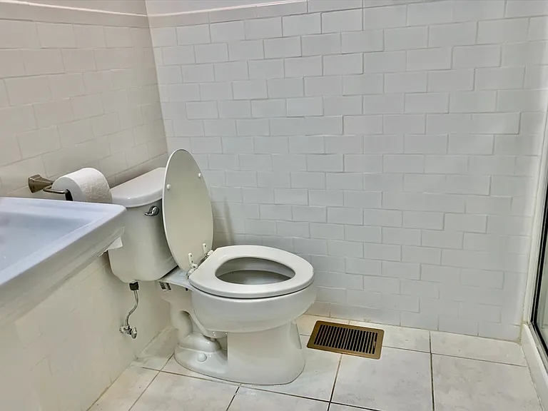 200 Dey St #257 — Photo 2