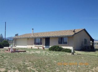 10058 Terrace View Rd, Phelan, CA 92371