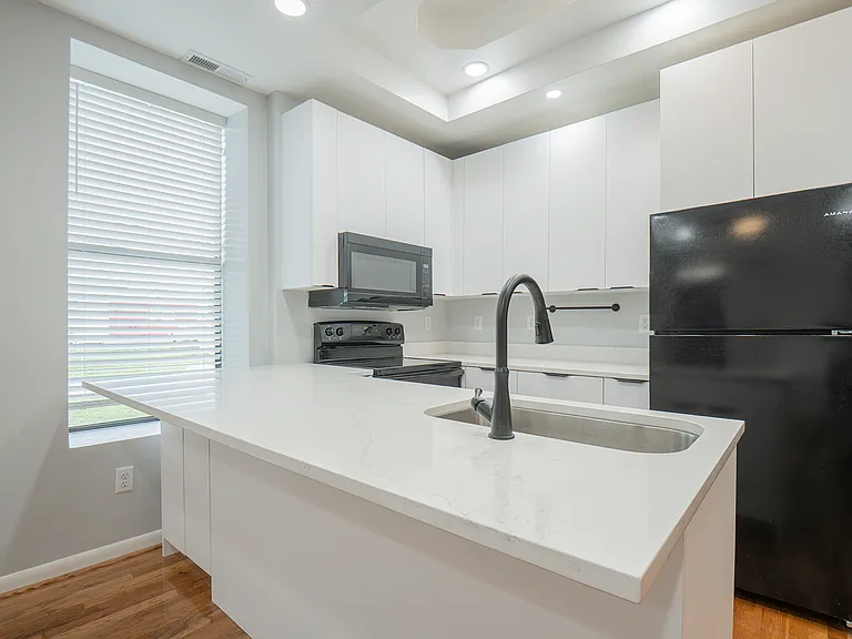 802 Central Ave #3 — Photo 10