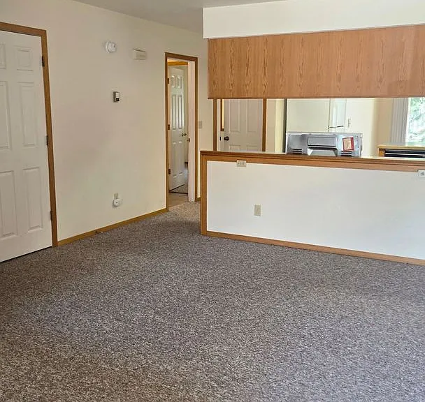 205 S Yellowstone Ave #B — Photo 4
