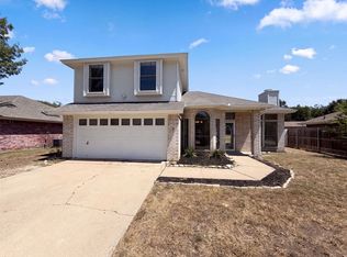 6612 Lakeside Dr, Lake Worth, TX 76135