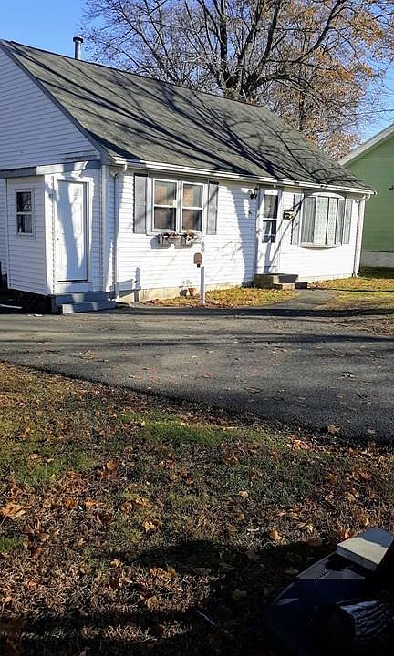 2nd image of 25 Clifford Ave