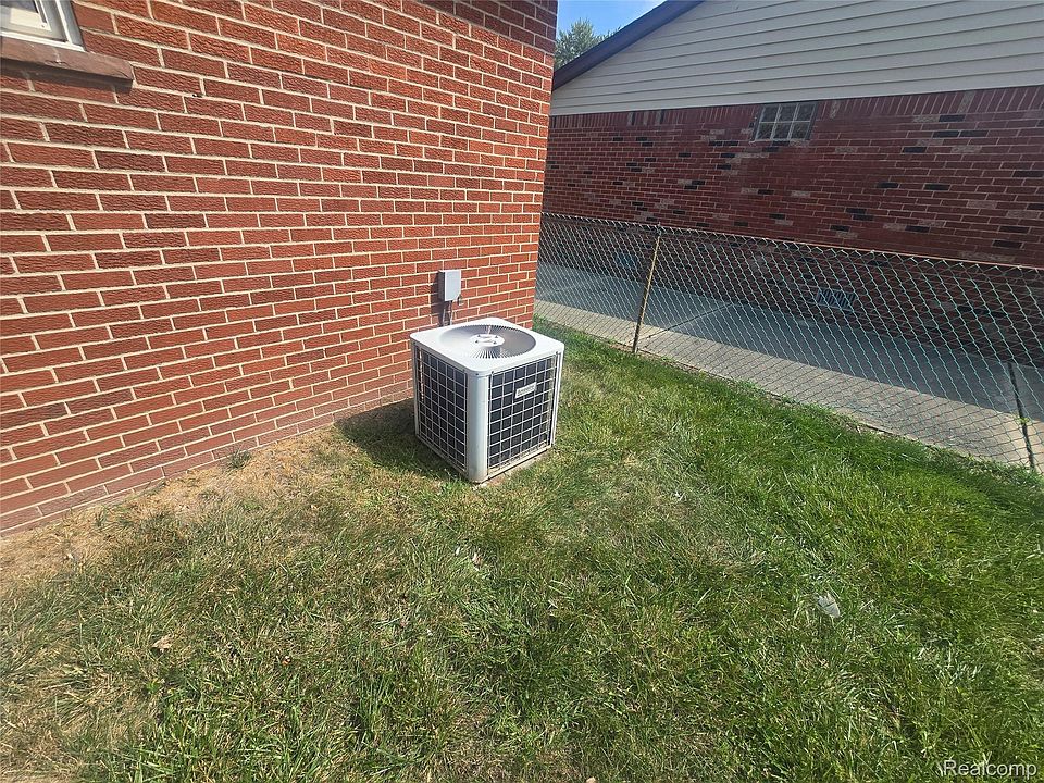 1947 Goddard St, photo 6