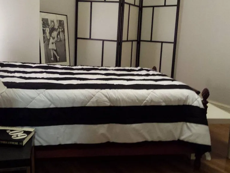 Guest Room with closet