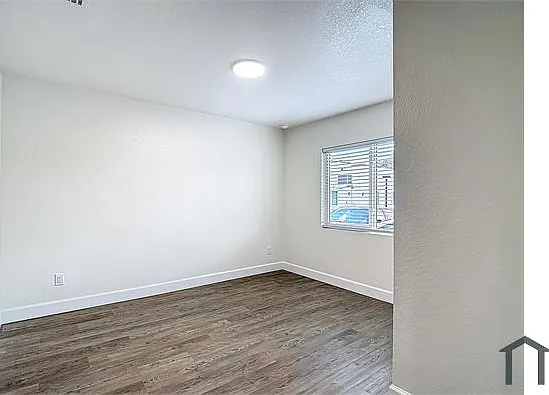 401 E Boyer St #4 — Photo 16