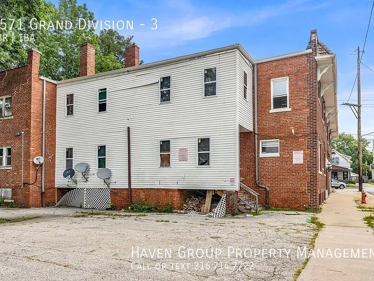 9571 Grand Division Ave #3 — Photo 21