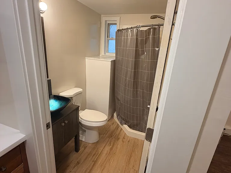 124 River Road Ext #B — Photo 6
