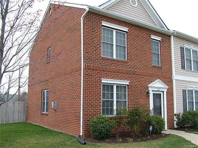 1st image of 100 Colter Dr #100