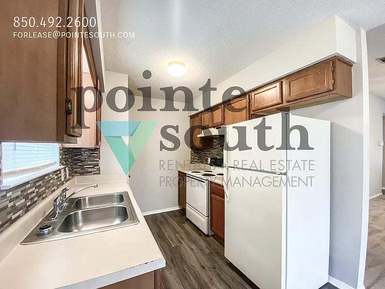504 Wood Crest Way — Photo 5