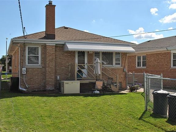 3rd image of 4416 N Osage Ave