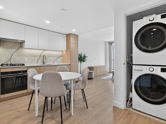 5th image of 2135 Springer Ave #1101