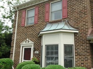 601 Creekside Ct, Chesapeake, VA 23320