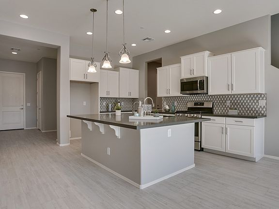 Striking kitchen