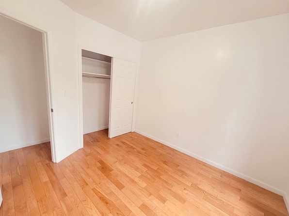319 E 108th St APT 4C