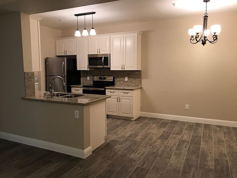 1st image of 501 Gibson Dr APT 311