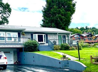 (Undisclosed Address), Colchester, VT 05446