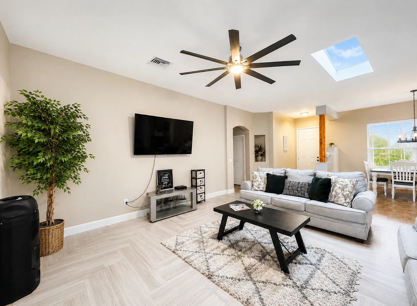 24350 W Fernwood Ct — Photo 3