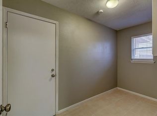 610 Orangewood Dr, Conroe, TX 77302