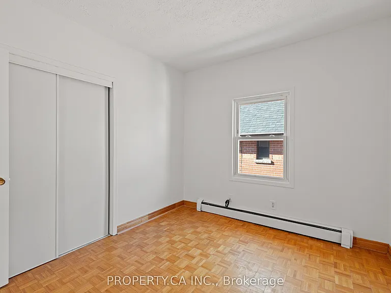 120 Stephenson Ave #UPPER — Photo 11