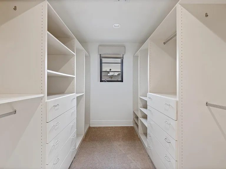 305 N Palm Dr — Photo 7