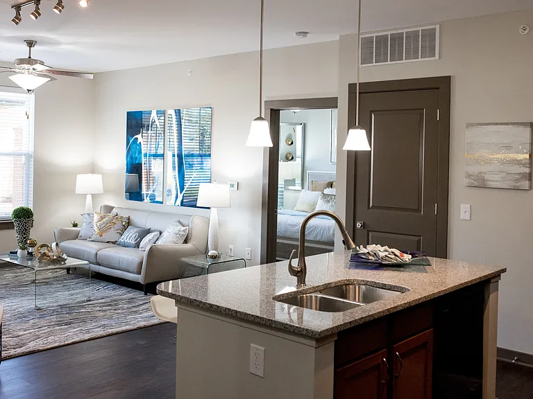 Austin Park Apartments — Photo 10