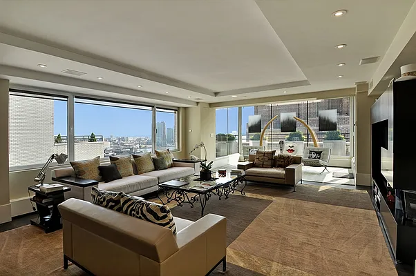 Sold by Corcoran | media 3