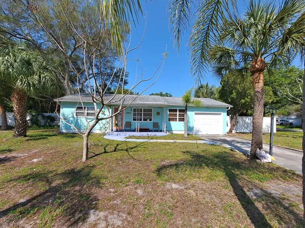 1301 60th St S, Gulfport, FL 33707