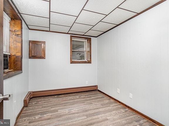 5th image of 31 E Water St