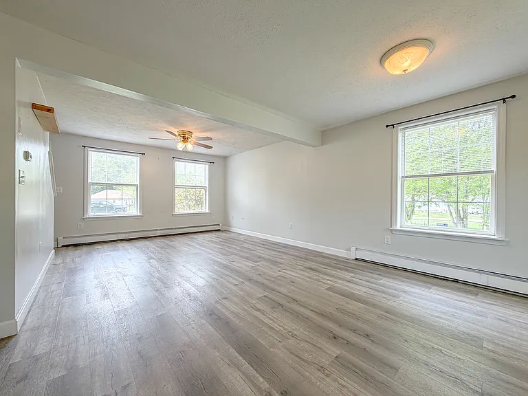 9 Dakota Dr — Photo 18