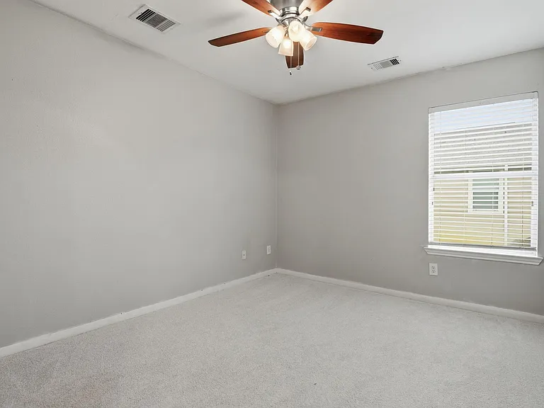 16019 Summerville Lake Dr — Photo 9